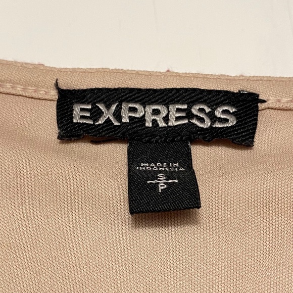 EXPRESS FLORAL TOP - Picture 3 of 4